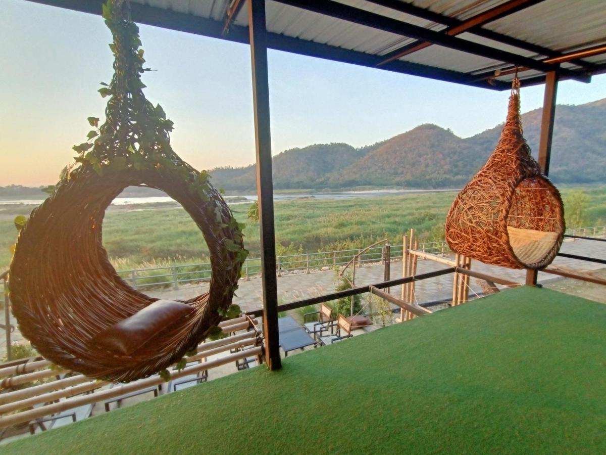 Hotel Inbox Living Rimkhong Chiang Khan Exterior foto